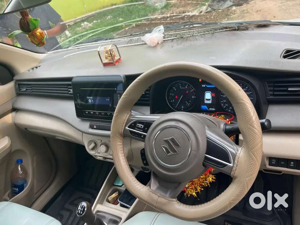 Maruti Suzuki Ertiga 2024 Petrol 890000 Km Driven