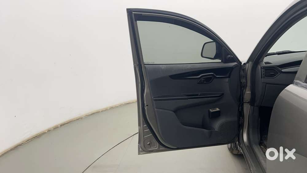 Mahindra Kuv100 Nxt 1.2 K2 Diesel 6 Str, 2017, Petrol