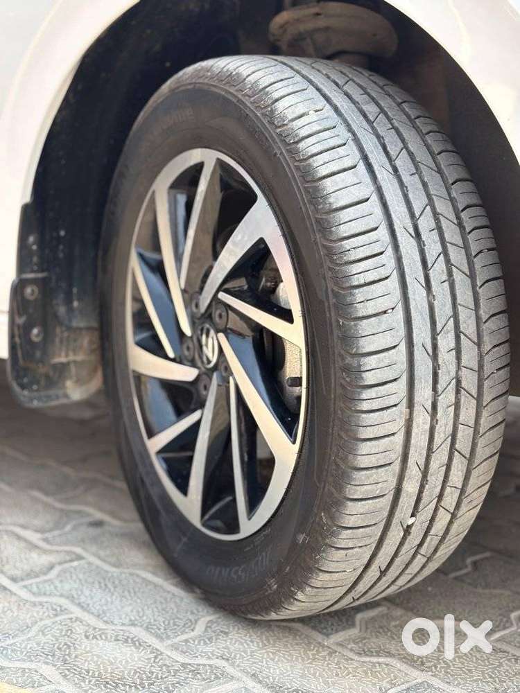 Volkswagen Virtus 1.0 Topline Tsi At, 2024, Petrol