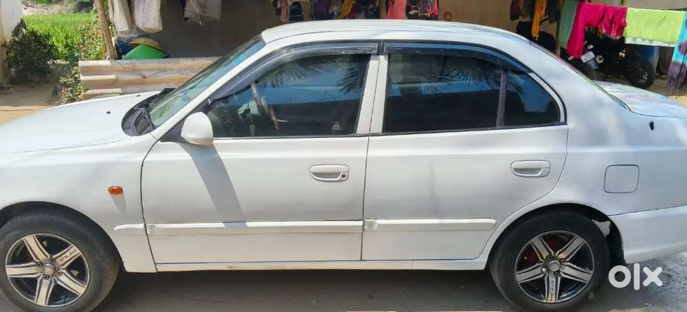 Hyundai Accent Hatchback Petrol 2013