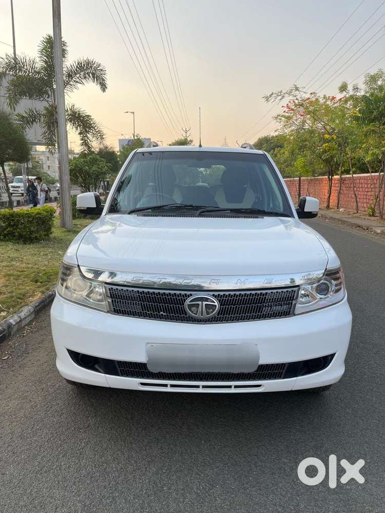 Tata Safari Storme Lx, 2013, Diesel