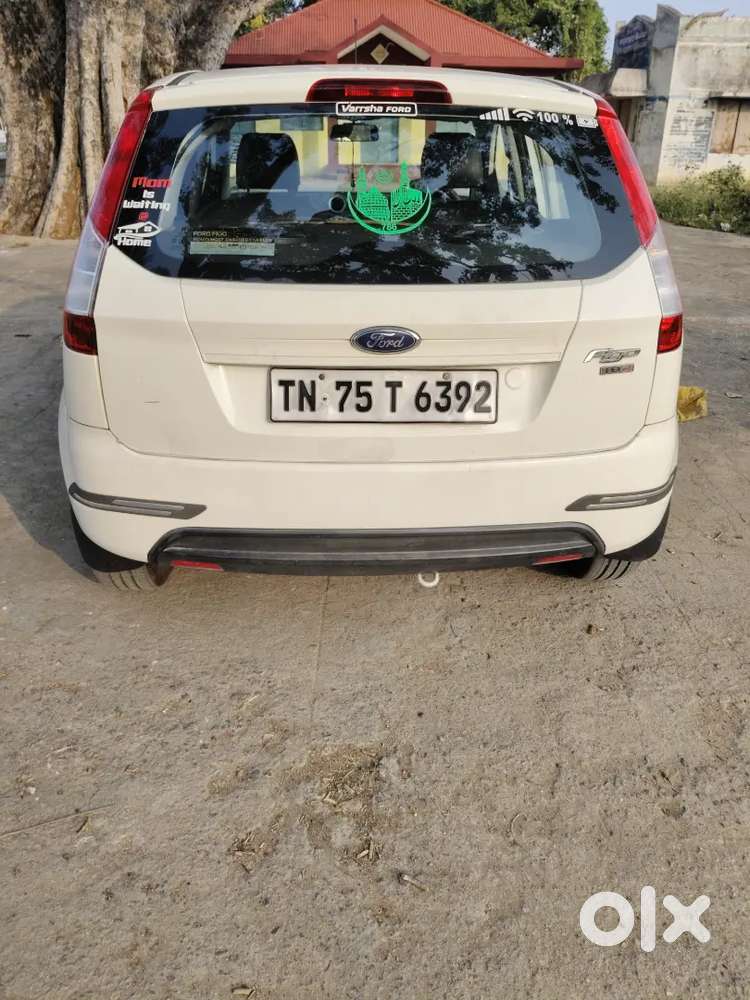 Ford Figo 2015 Diesel 121000 Km Driven