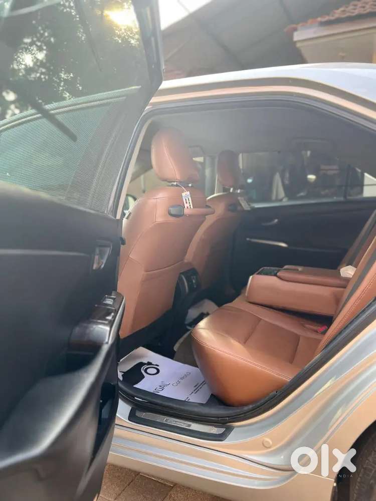 Toyota Camry 2018 Petrol Hybrid 55000 Km Driven Single Owner