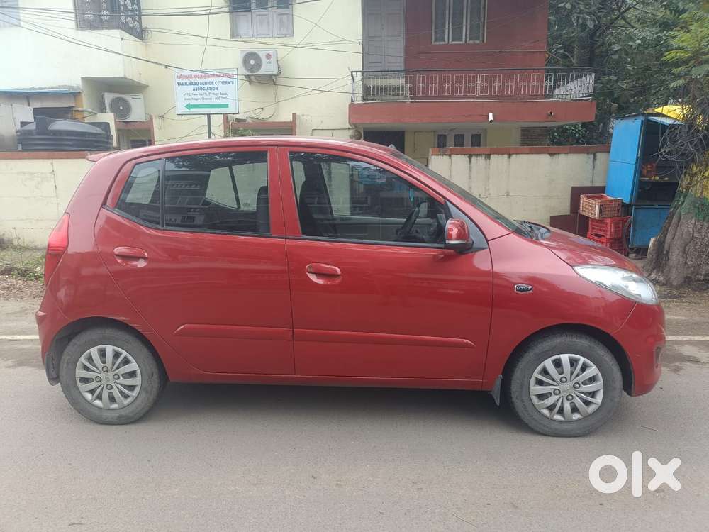 Hyundai I10 Sportz At, 2013, Petrol