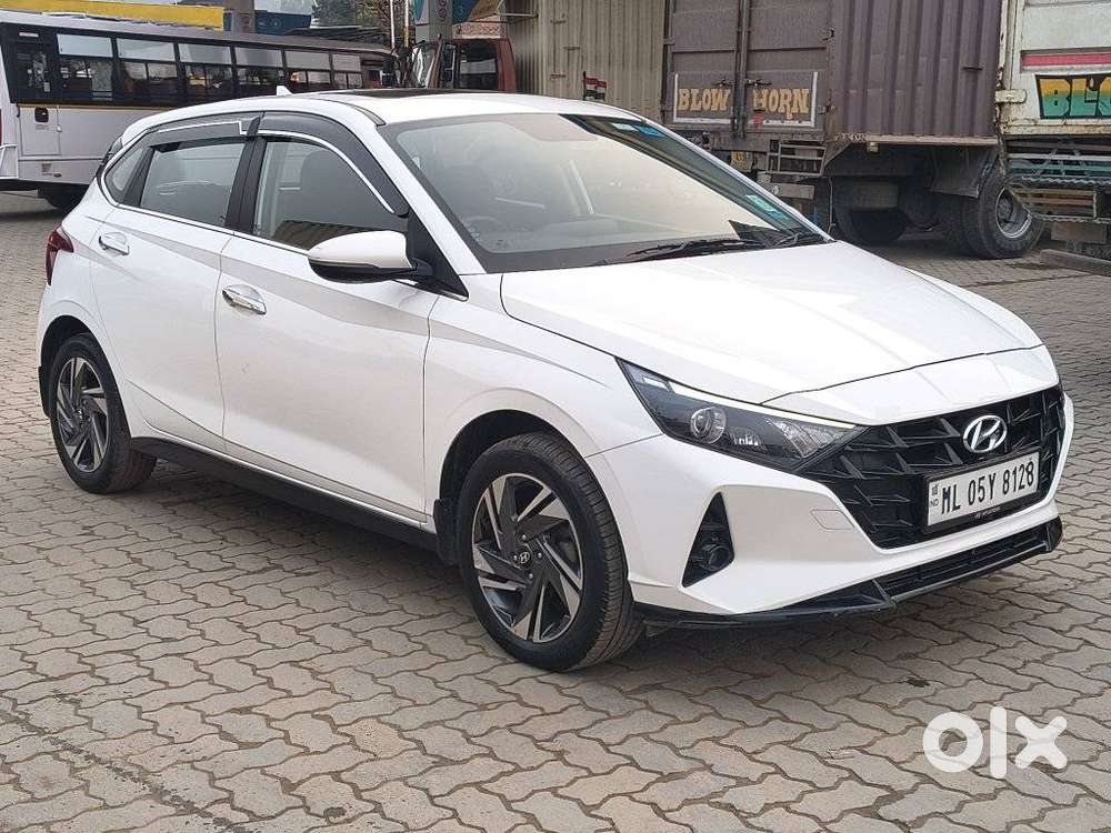Hyundai I20 Asta (o) 1.2 Ivt, 2022, Petrol