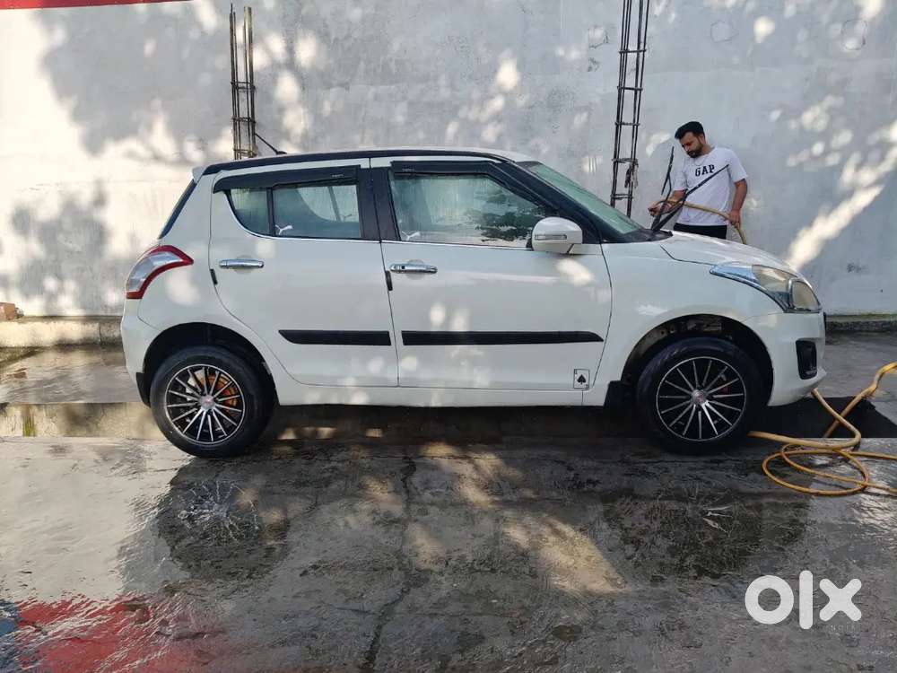 Maruti Suzuki Swift 2014 Petrol 71000 Km Driven