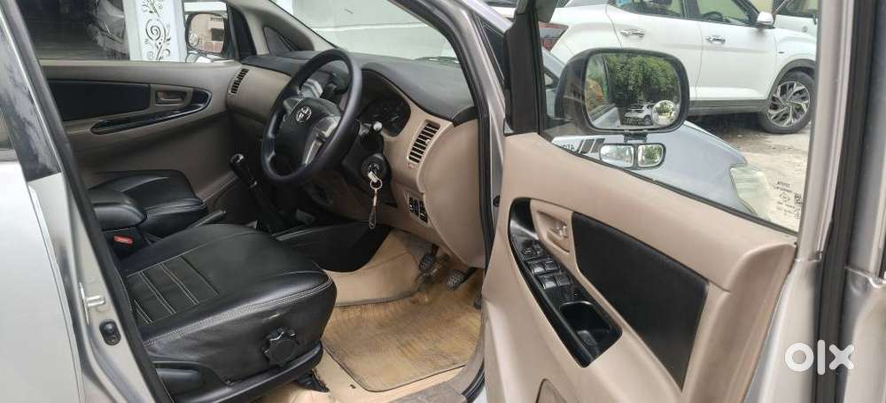 Toyota Innova 2.5 G (diesel) 7 Seater, 2015, Diesel