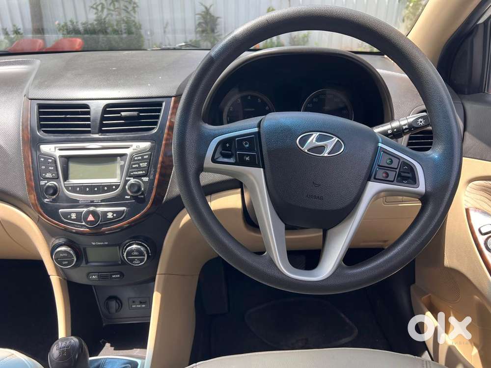 Hyundai Verna 1.6 Vtvt Sx, 2014, Petrol
