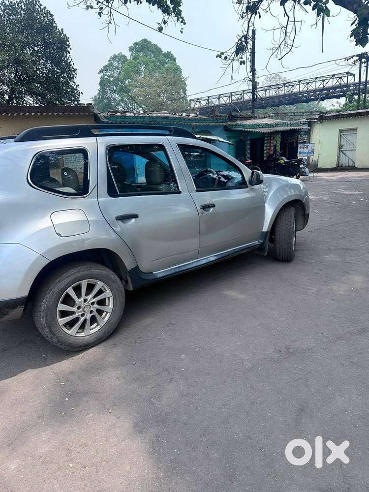 Car Bechna Hai Price 5lakh