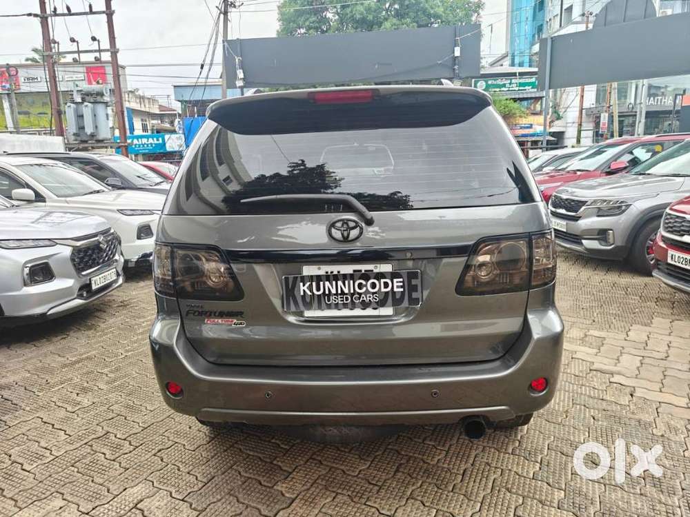 Toyota Fortuner 3.0 4x2 Mt, 2010, Diesel