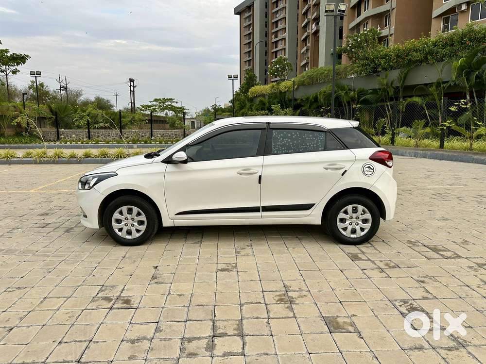 Hyundai I20 Petrol Spotz, 2017, Petrol