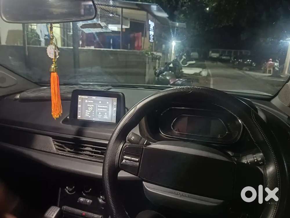 Tata Nexon 2025 Petrol Manual