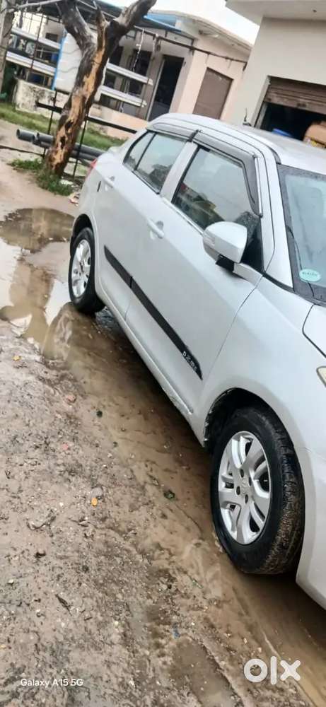 2013 Dzire Maruti Suzuki 1.2 Zxi Second-owner Car