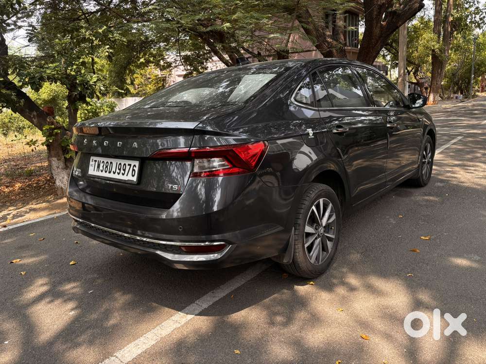 Skoda Slavia 1.0 Tsi Style At, 2023, Petrol