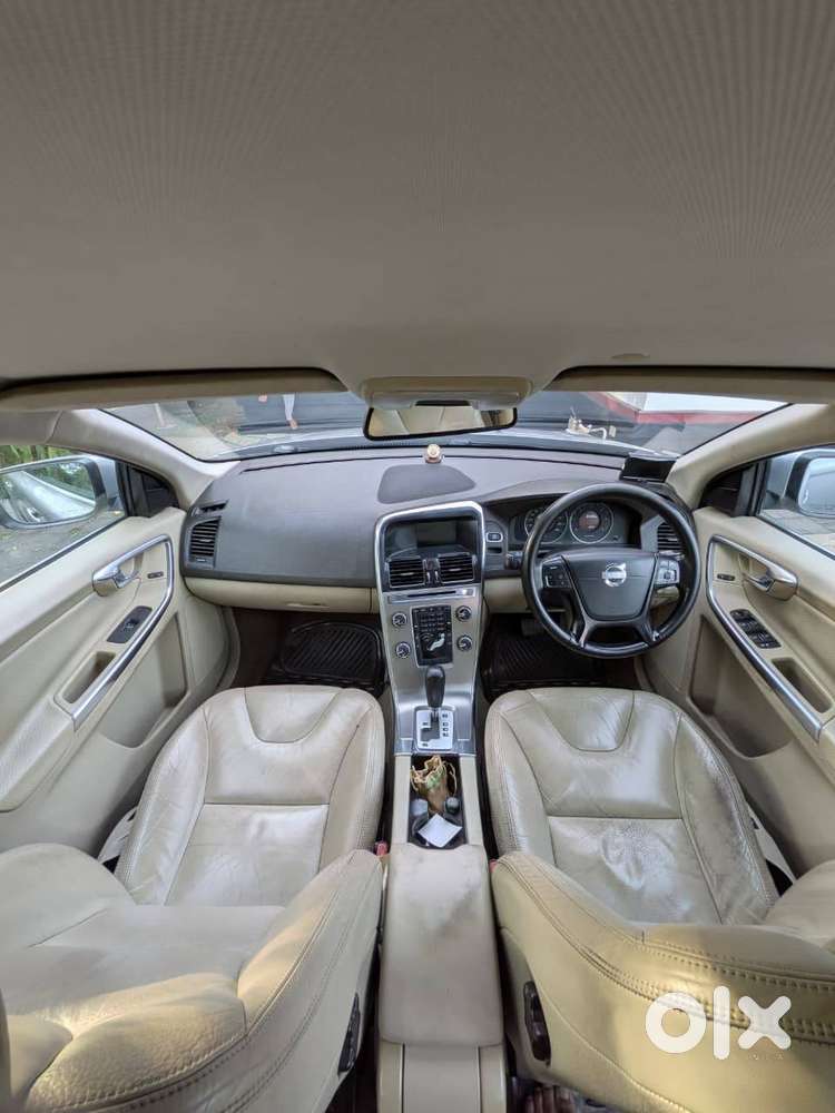 Volvo Xc60, Metalic Silver, 2012 D3, Diesel Automatic, Good Condition