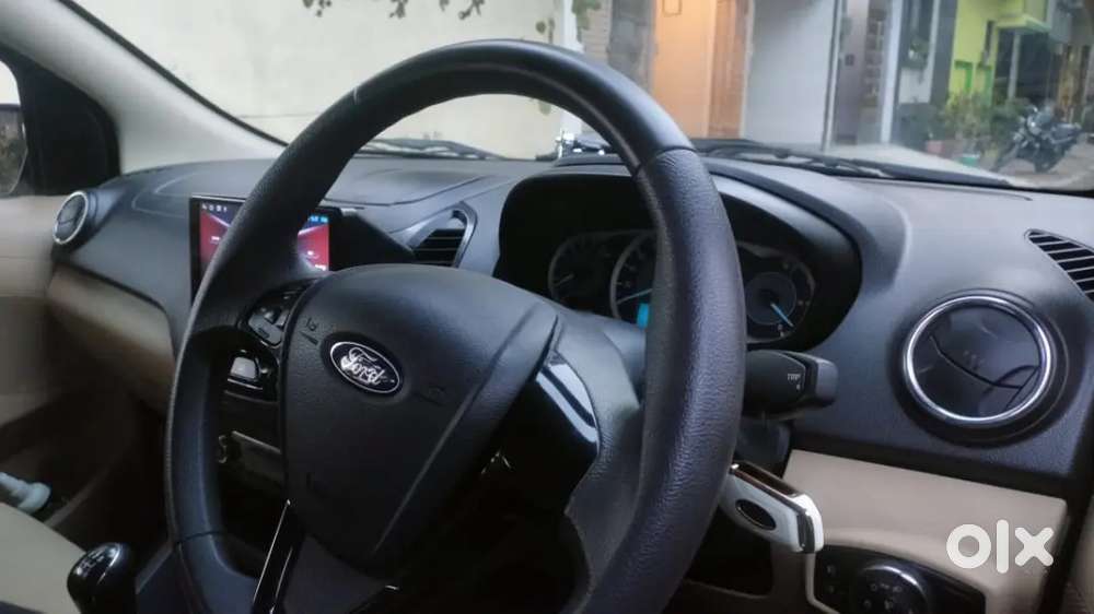 Ford Aspire Titanium Blu 2018