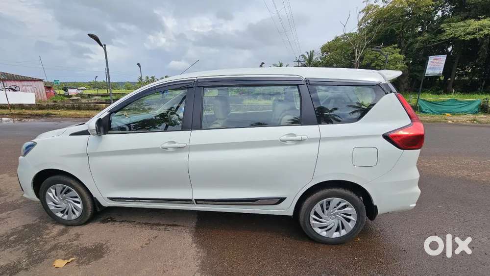 Car Is In Mint Condition Full Showroom History Available