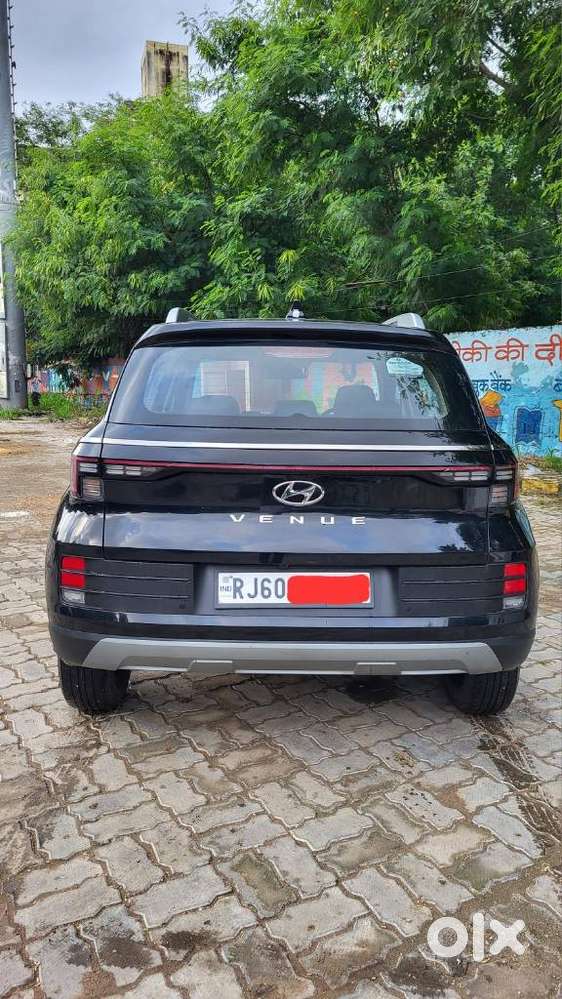 Hyundai Venue 1.2 S (o), 2024, Petrol