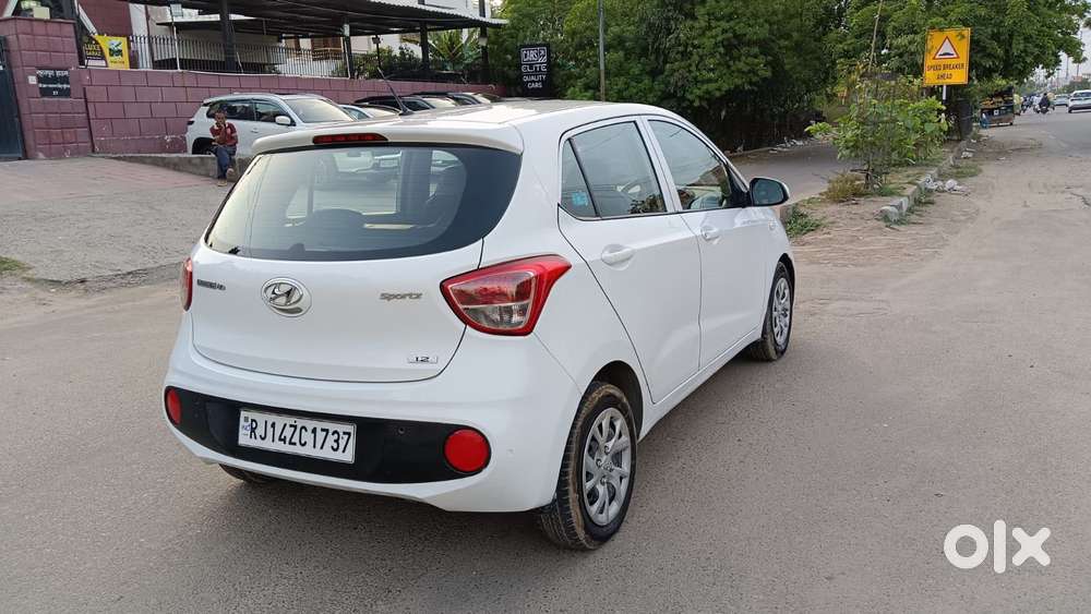Hyundai Grand I10 Sportz O 1.2, 2018, Petrol