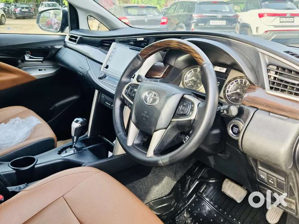 Toyota Innova Crysta [2020-ongoing] 2.4 Zx At 7 Str, 2022, Diesel