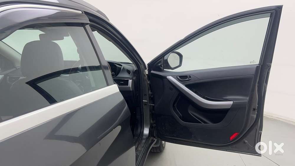 Tata Nexon 1.2 Revotron Xma Amt (s), 2023, Petrol