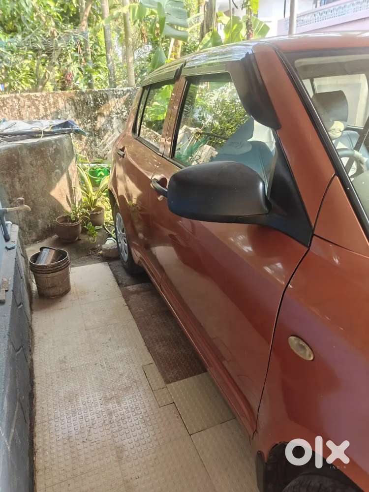 Maruti Suzuki Swift 2006 Petrol Well Maintained