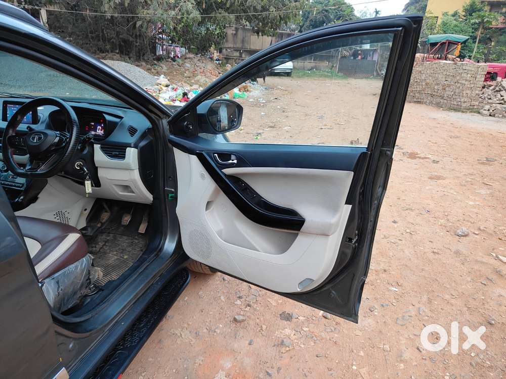 Tata Nexon 1.2 Revotron Xz Plus, 2022, Petrol