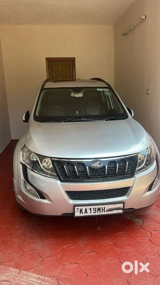 Mahindra Xuv500 W10 Diesel Manual | 2017 | Single Owner | Ka19