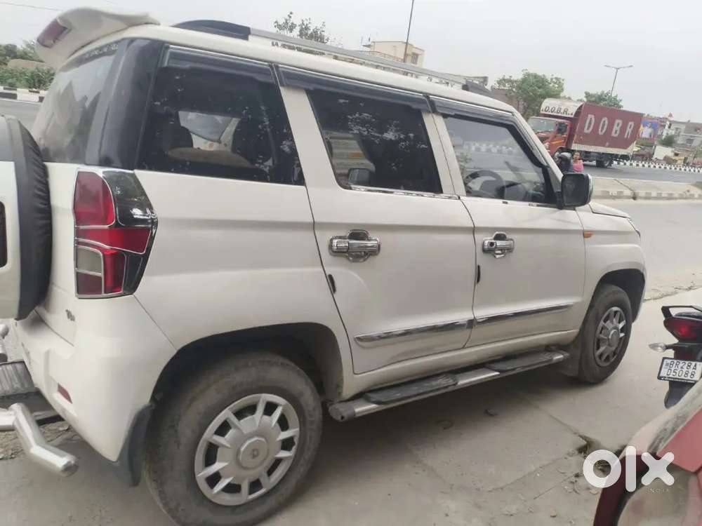 Mahindra Tuv 300 2017