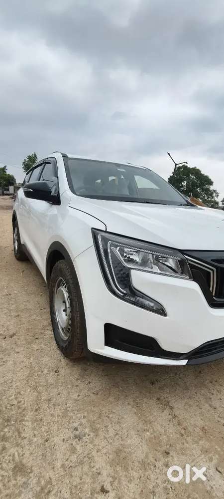 Mahindra Xuv700 Petrol 2024