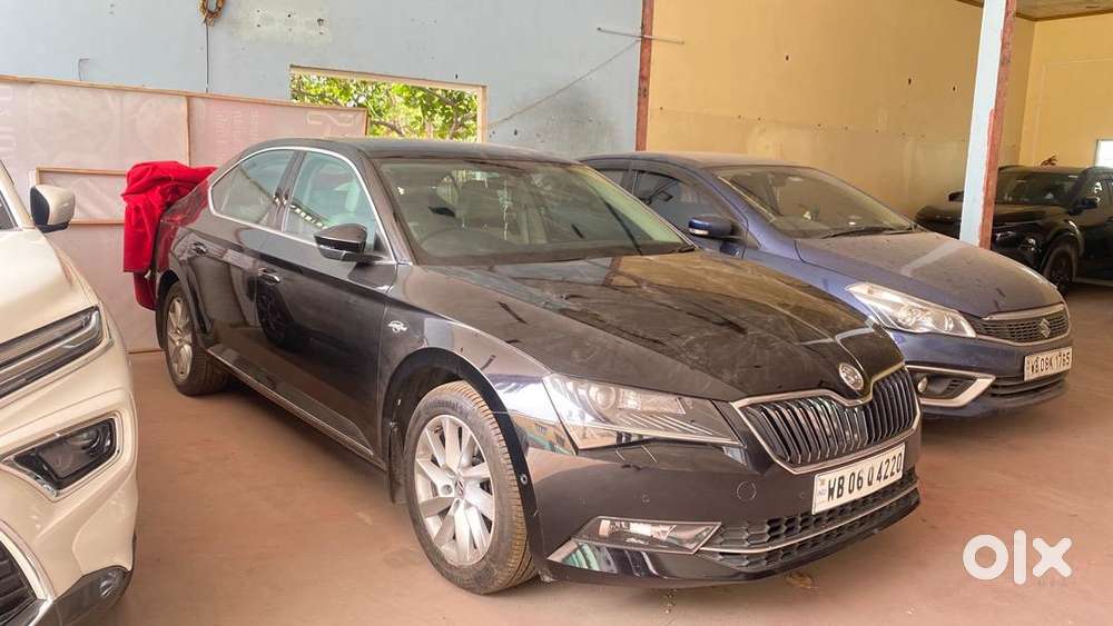 Skoda Superb 2018 Petrol 44000 Km Driven