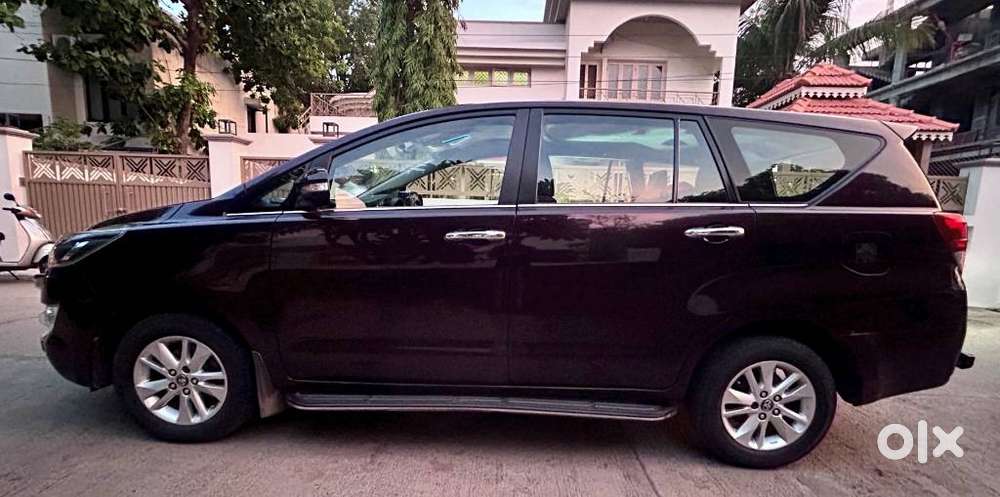 Toyota Innova Crysta 2.4 V 7 Str, 2017, Diesel