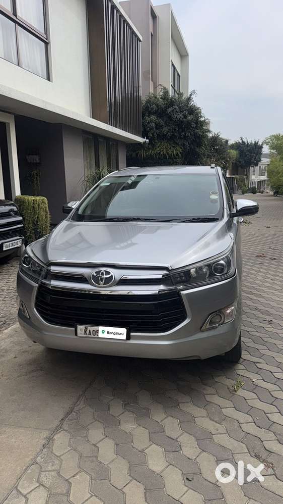Toyota Innova Crysta 2017