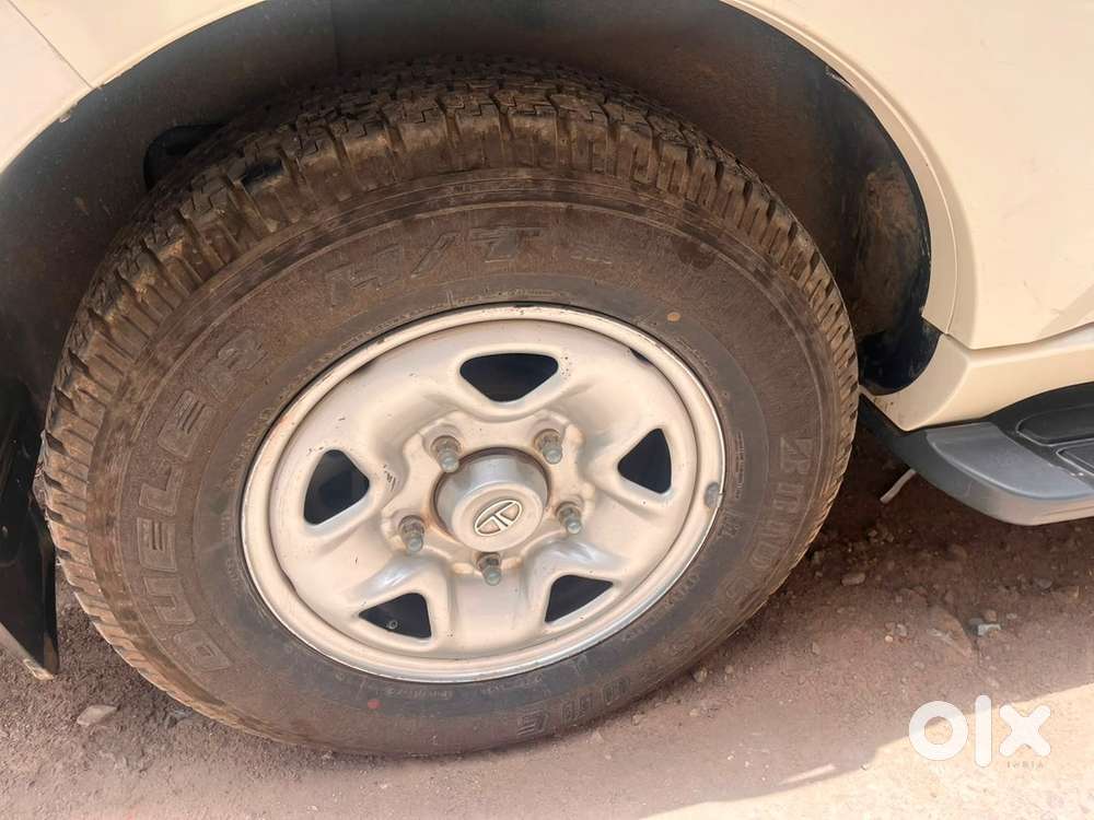 Tata Safari Storme 2018