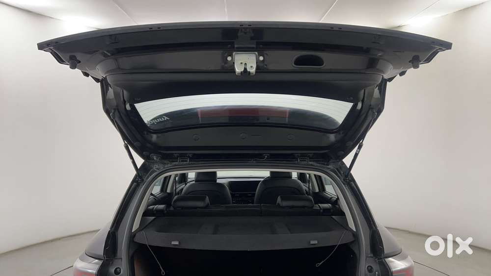 Hyundai Creta Sx (o) 1.5 Petrol Cvt Knight, 2025, Petrol