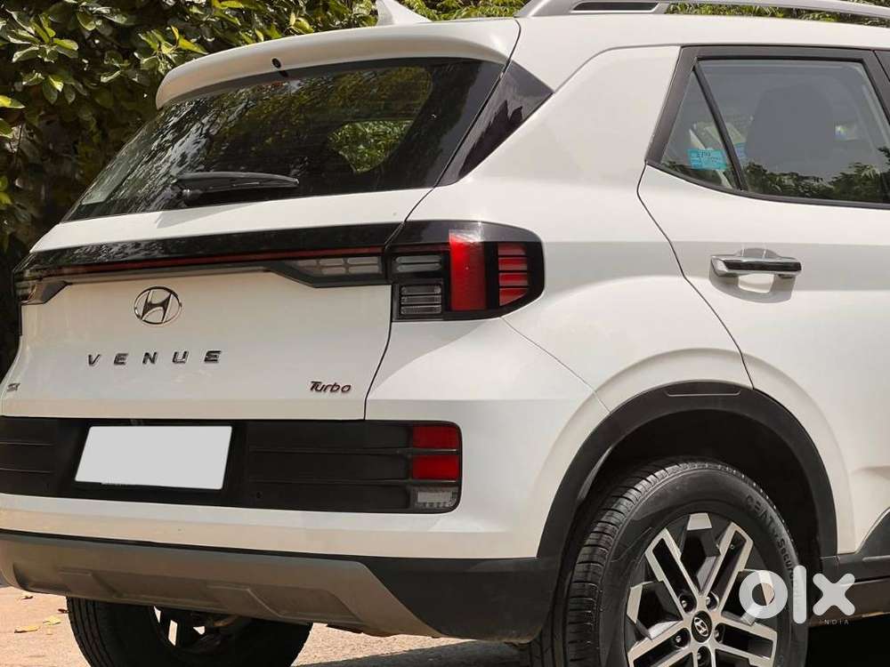 Hyundai Venue 1.0 Sx (o) Turbo Dct, 2022, Petrol