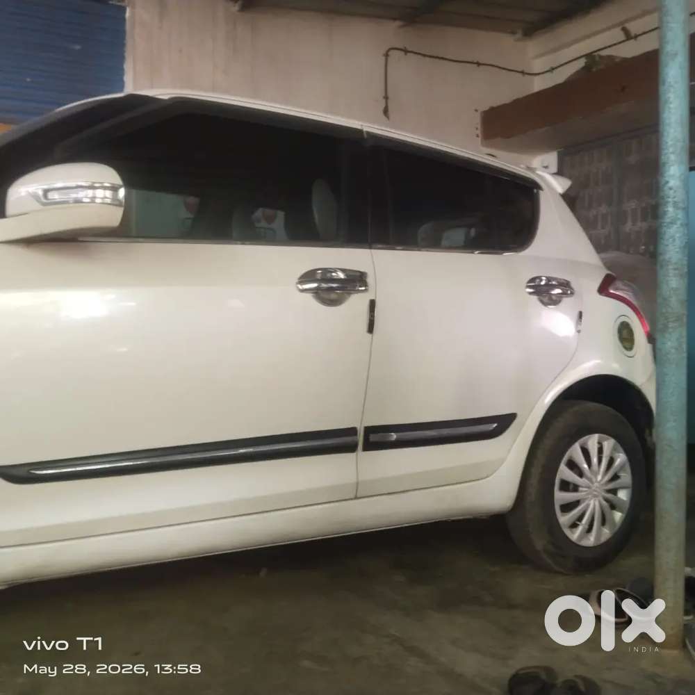 Maruti Suzuki Swift 2012 Petrol 71000 Km Driven