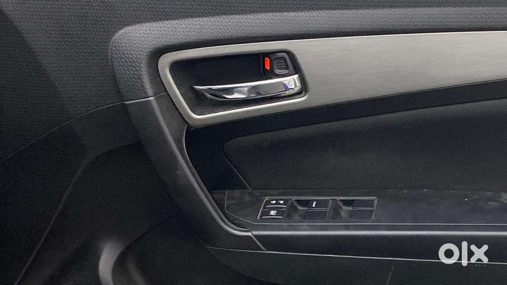 Maruti Suzuki Vitara Brezza Zdi Amt, 2018, Diesel