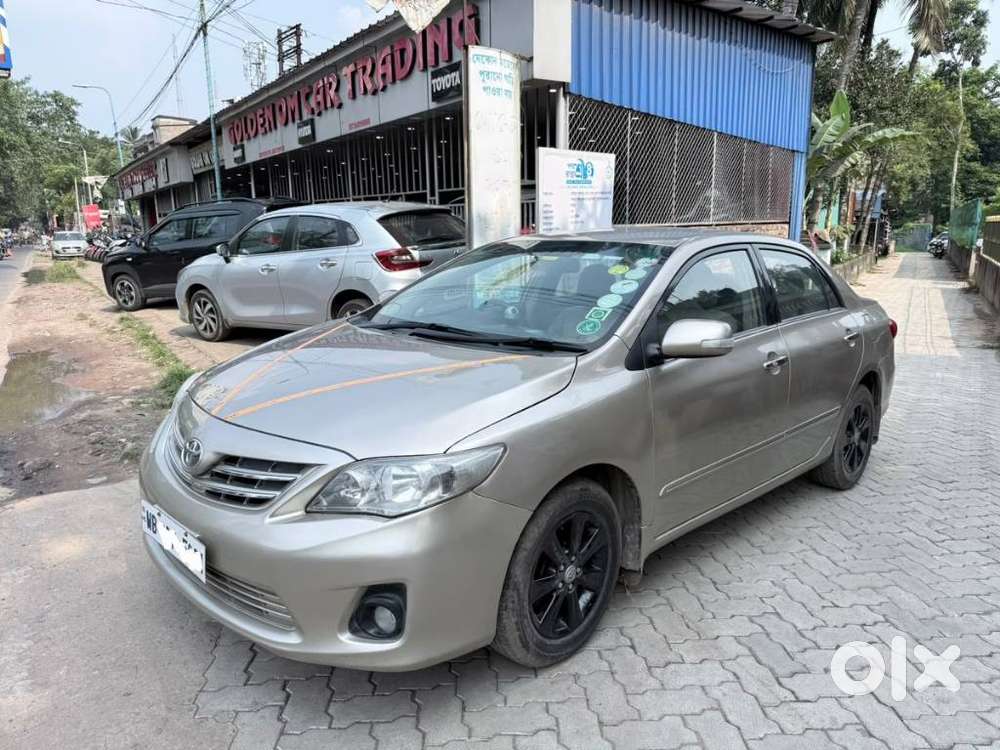 Toyota Corolla Altis 1.8 J, 2011, Petrol