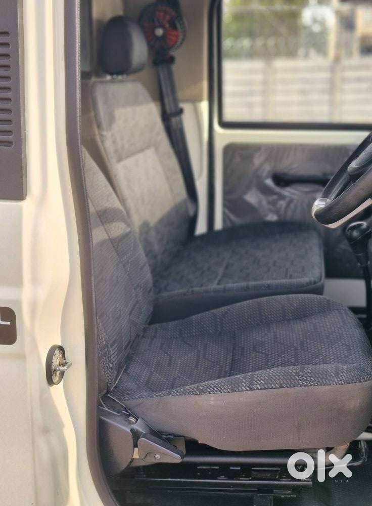 Mahindra Bolero Diz, 2024, Diesel