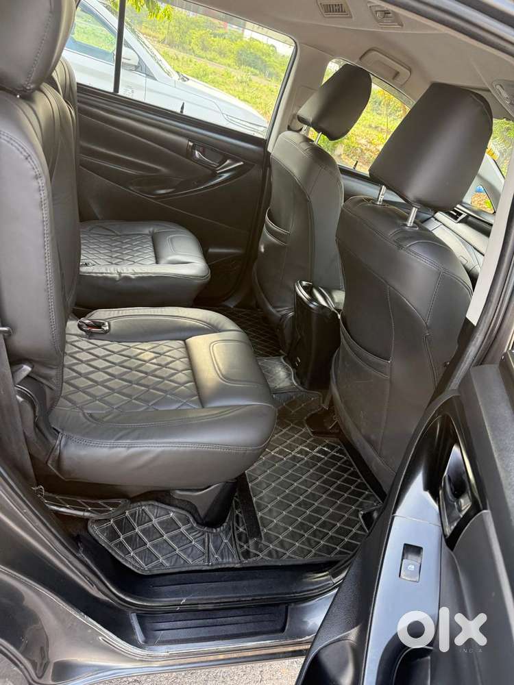 Toyota Innova Crysta 2.4 G Mt, 2017, Diesel