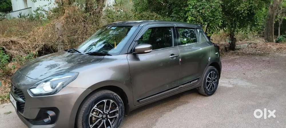 Maruti Suzuki Swift Zxi + Ags. 2022 Model. Single Owner. Compinsurance