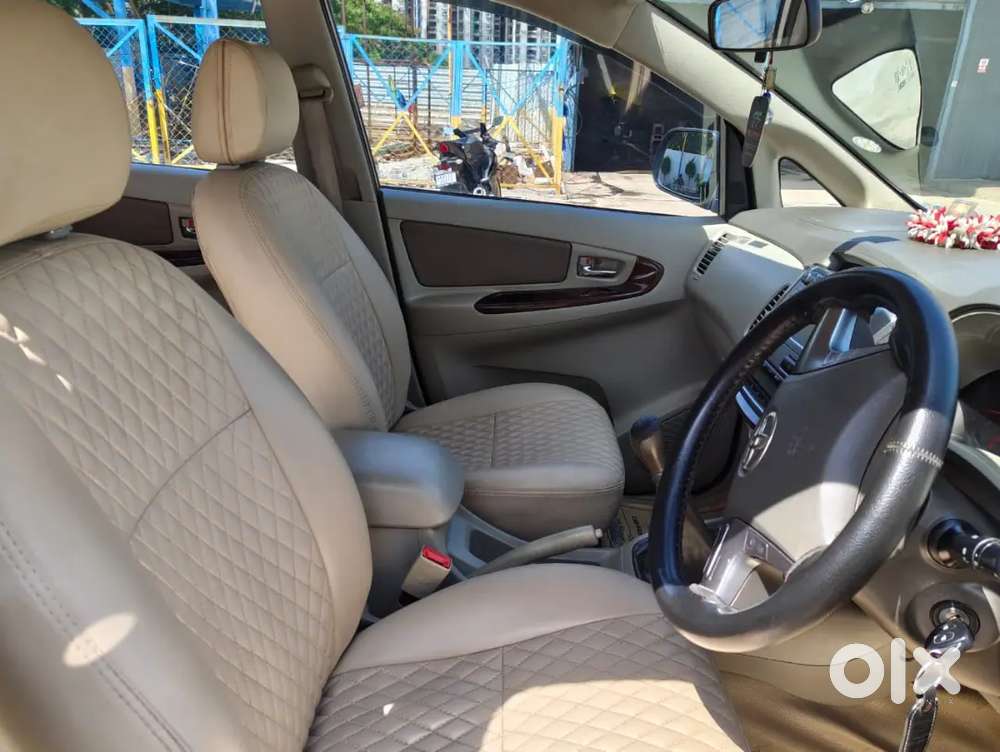 Toyota Innova 2014 Diesel 98000 Km Driven