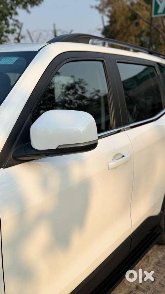 Mahindra Scorpio N Z4 Petrol Mt 7 Str (e), 2026, Petrol