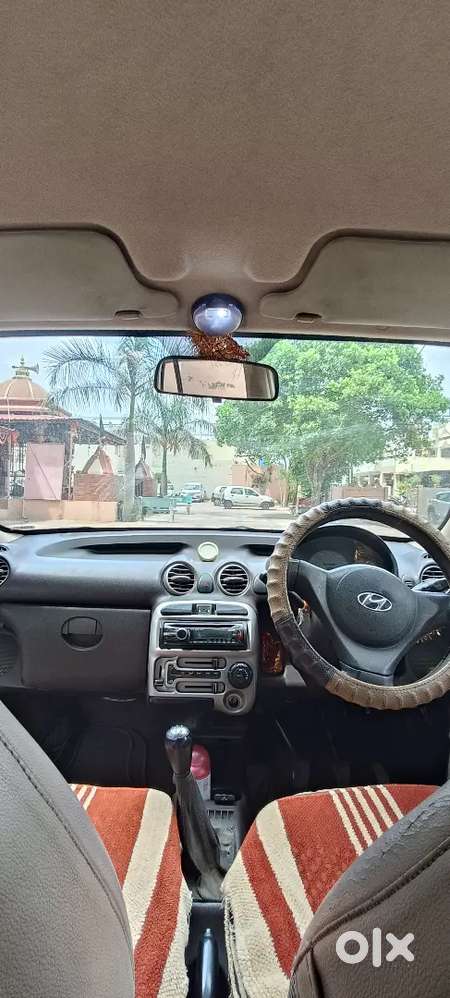 Hyundai Santro Xing Xl 2010 Second Owner