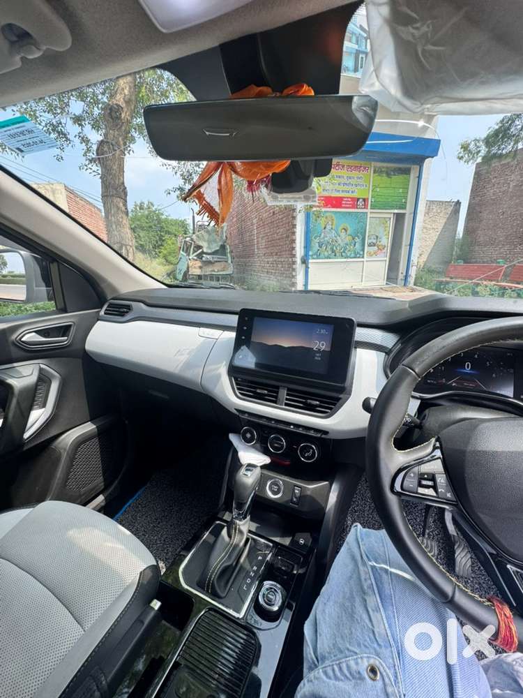 Renault Kiger Petrol Automatic 2025
