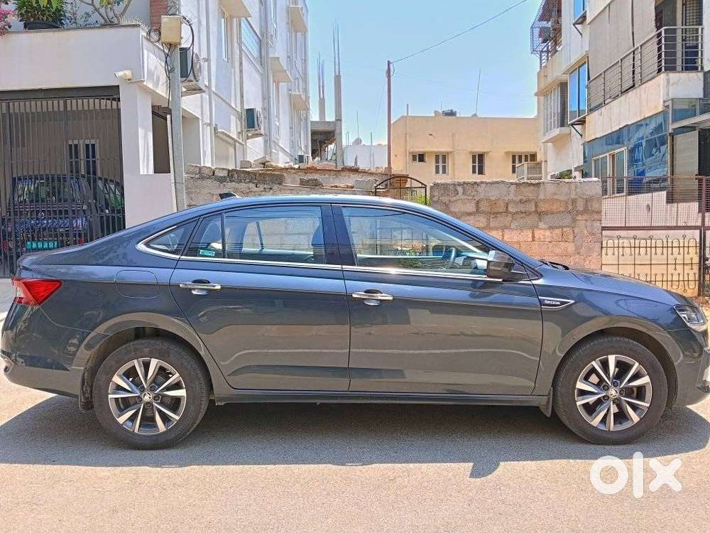 Skoda Slavia Style 1.0l Tsi Mt, 2022, Petrol