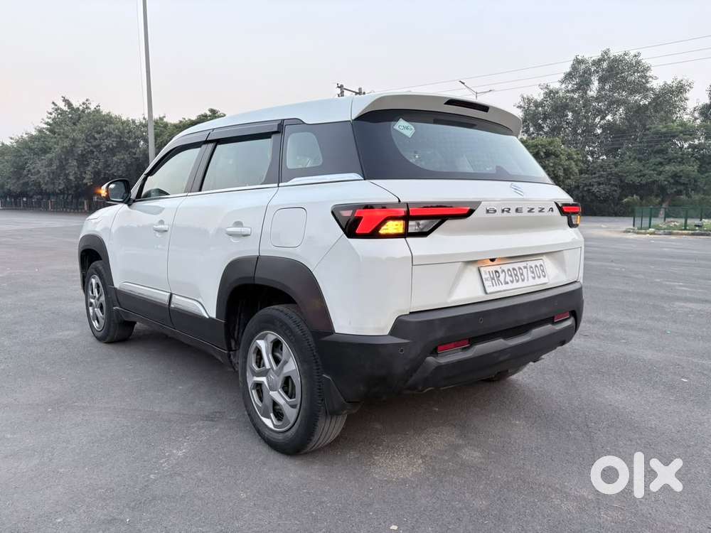 Maruti Suzuki Brezza 1.5 Lxi Cng, 2023, Cng & Hybrids