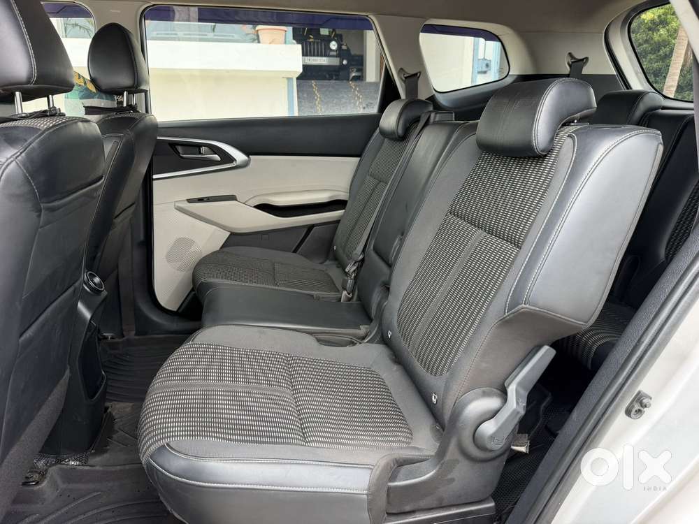 Kia Carens 1.5 Prestige 7 Str, 2023, Petrol