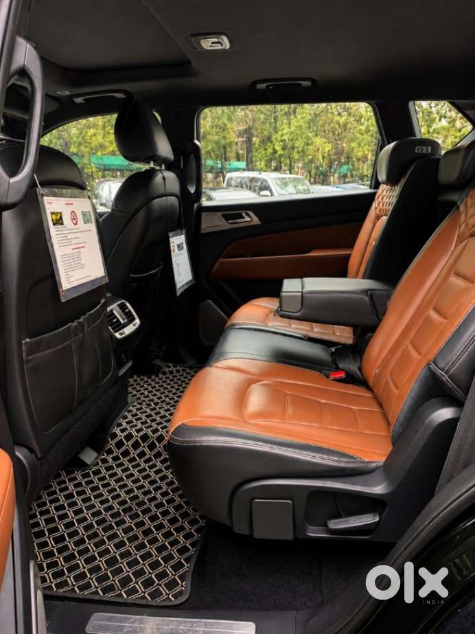 Mahindra Alturas G4 4x4 At, 2018, Diesel